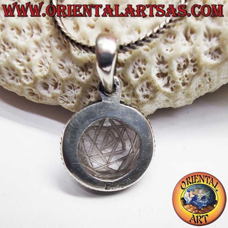 Pendentif en argent avec Sri Yantra gravé sur cristal de roche Ø 17 mm