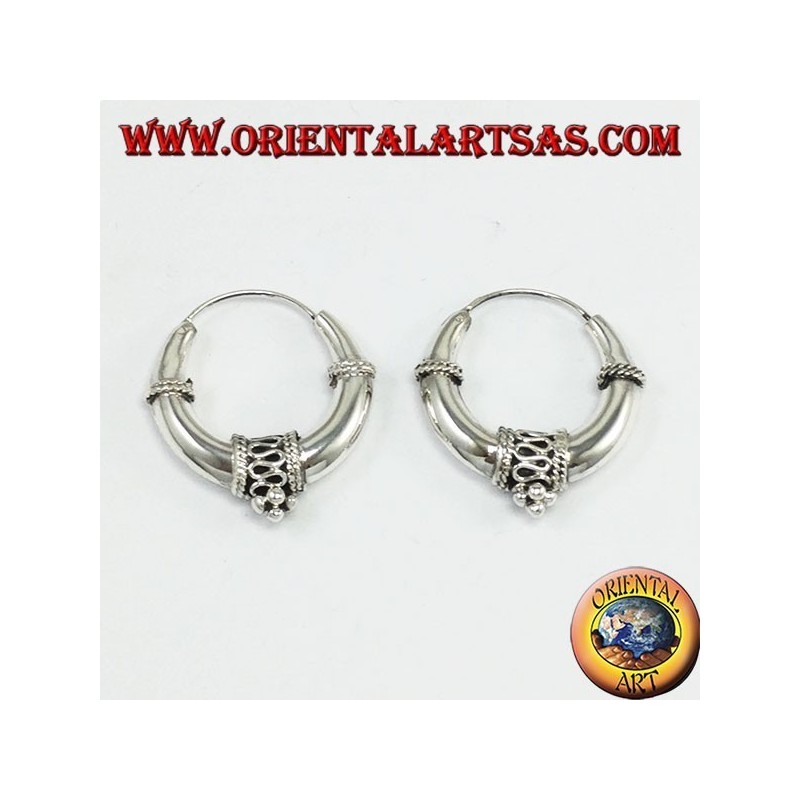 Boucles d'oreilles en argent, cercle en croissant décoré avec diamètre Ø mm. 26
