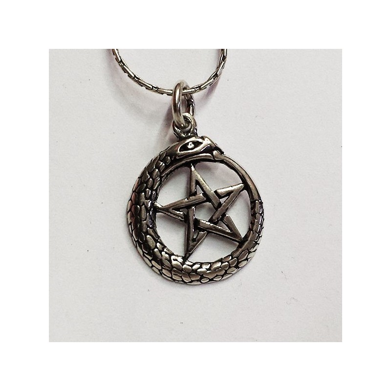 Ciondolo ouroboros  con pentacolo in argento