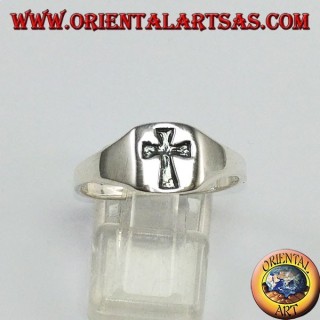 Anillo de plata, cruz grabada