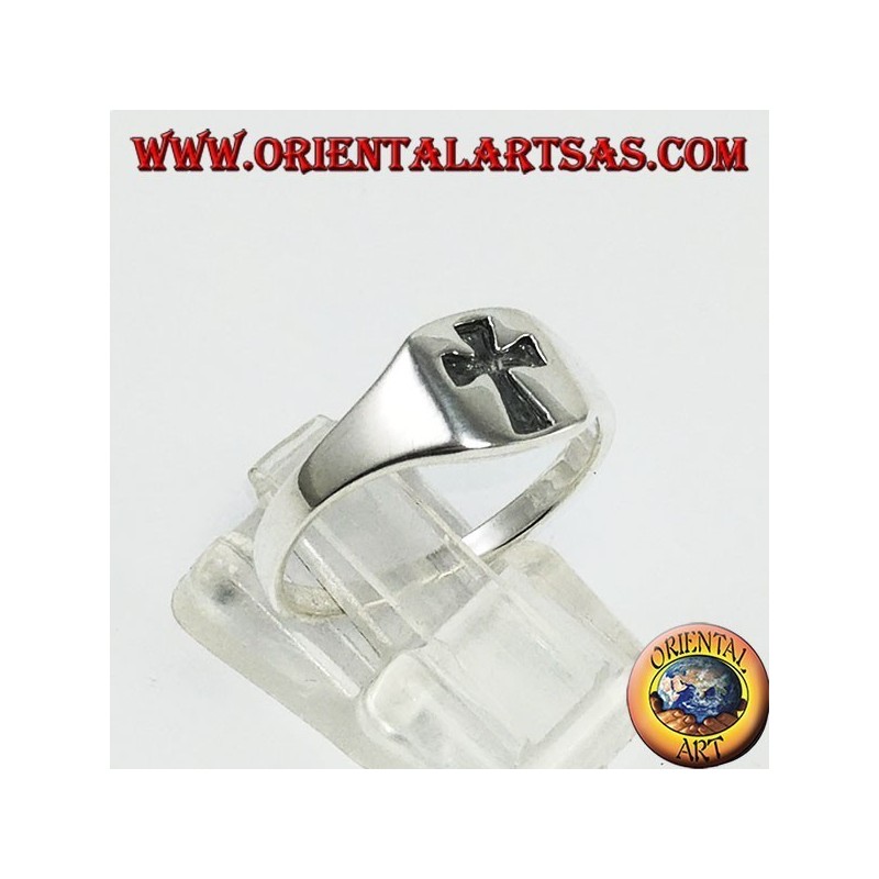 Bague croix gravée