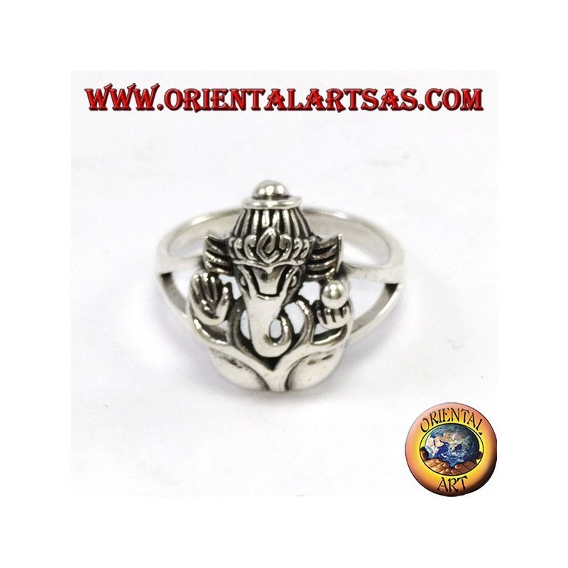 Bague en argent avec Ganesha ou Ganesh