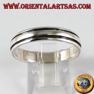 Anello in argento,faschietta con righe parallele ai bordi