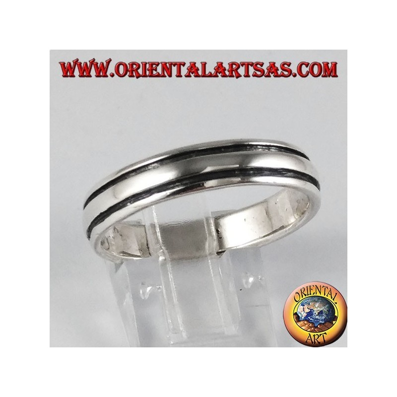 Anello in argento,faschietta con righe parallele ai bordi