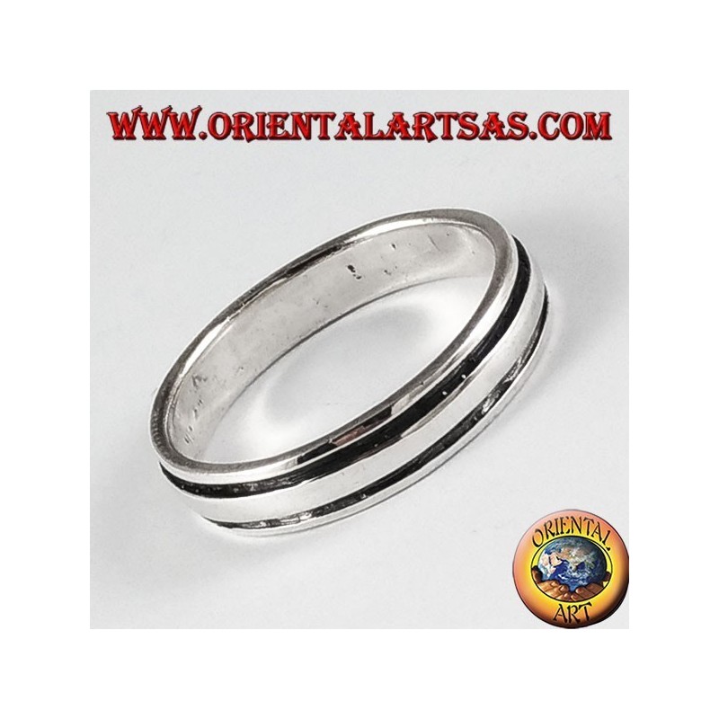 Silver ring, band with lines parallel to the edges