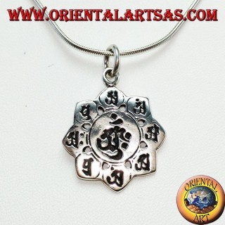 Pendentif en argent 925, om dans la fleur de lotus avec le symbole de huit à capuchon