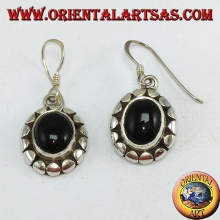 Orecchini d'argento con onice ovale,contornata di sfere sagomate