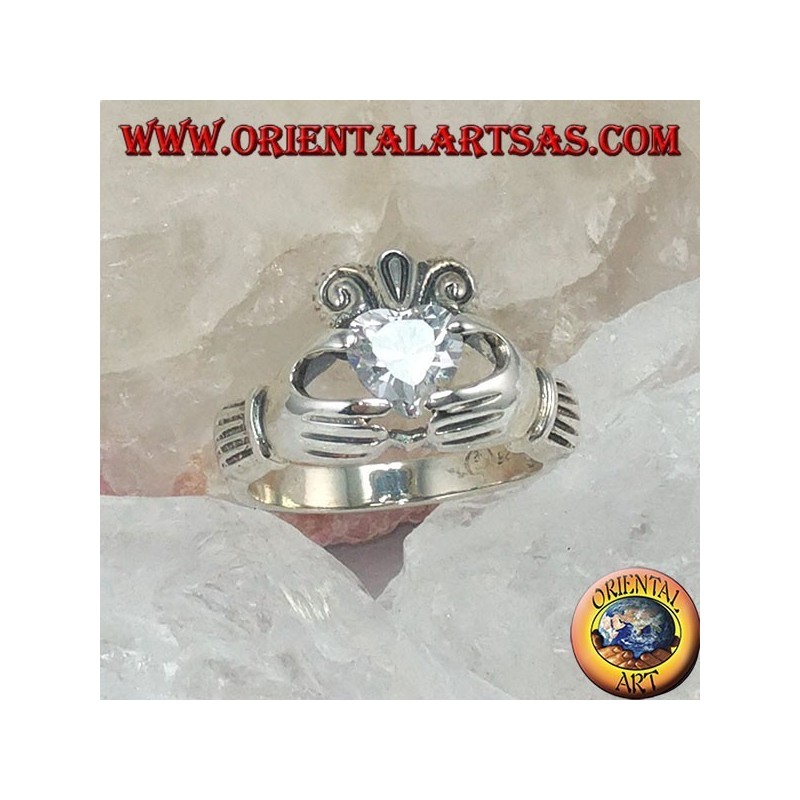 Anillo Claddagh con circón