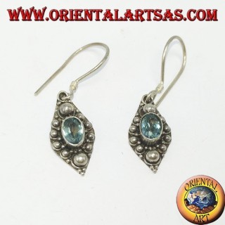 Boucles d'oreilles en argent avec topaze bleue naturelle