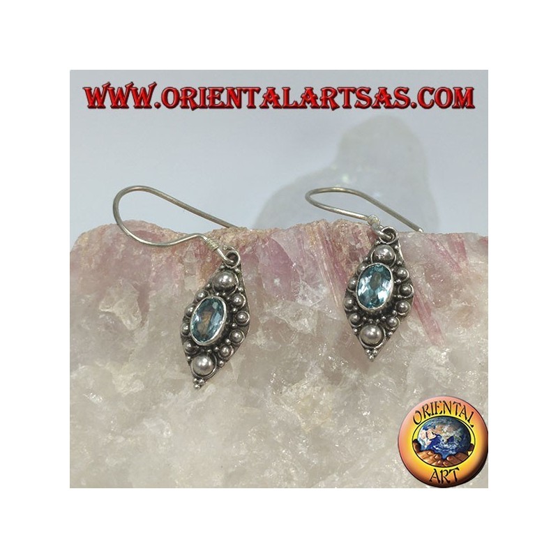 Boucles d'oreilles en argent avec topaze bleue naturelle