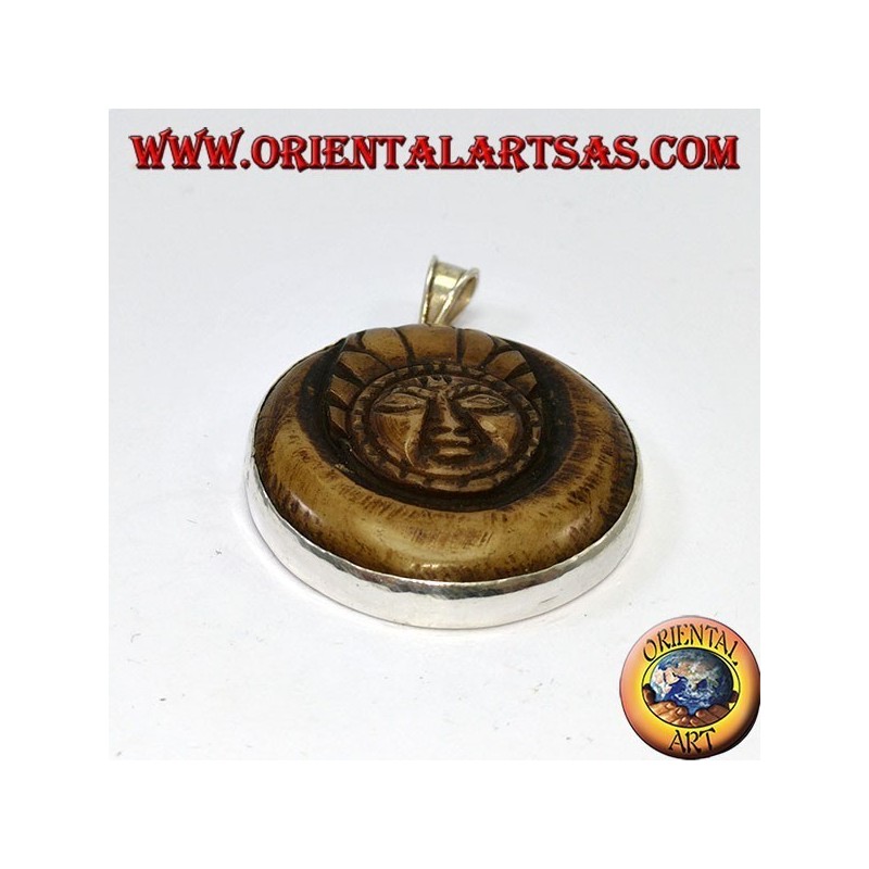 Colgante de plata con luna nepalí luna en hueso de yakl