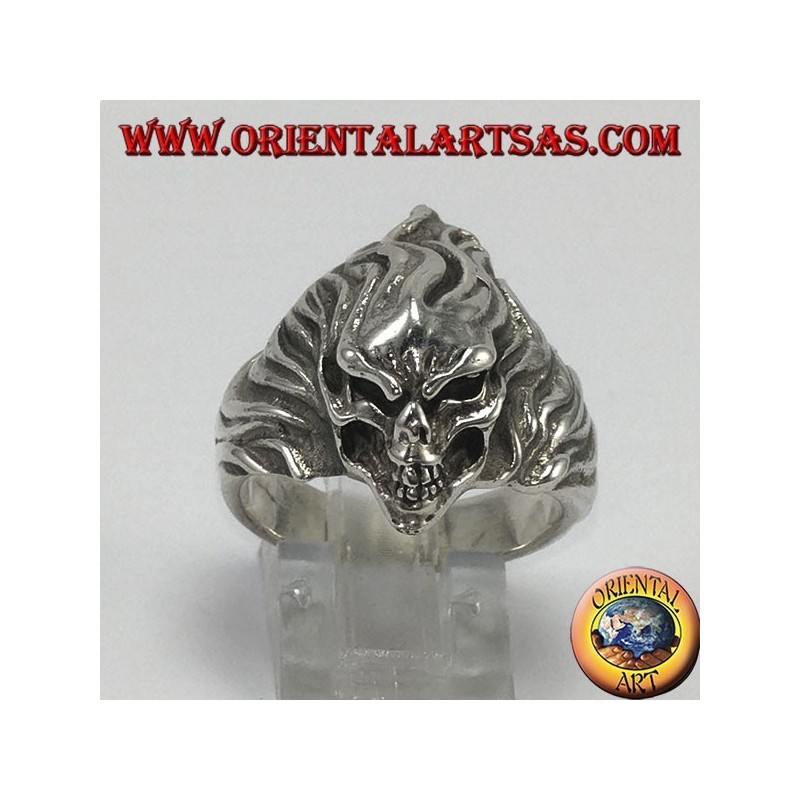 Anillo de plata, cráneo súper rápido